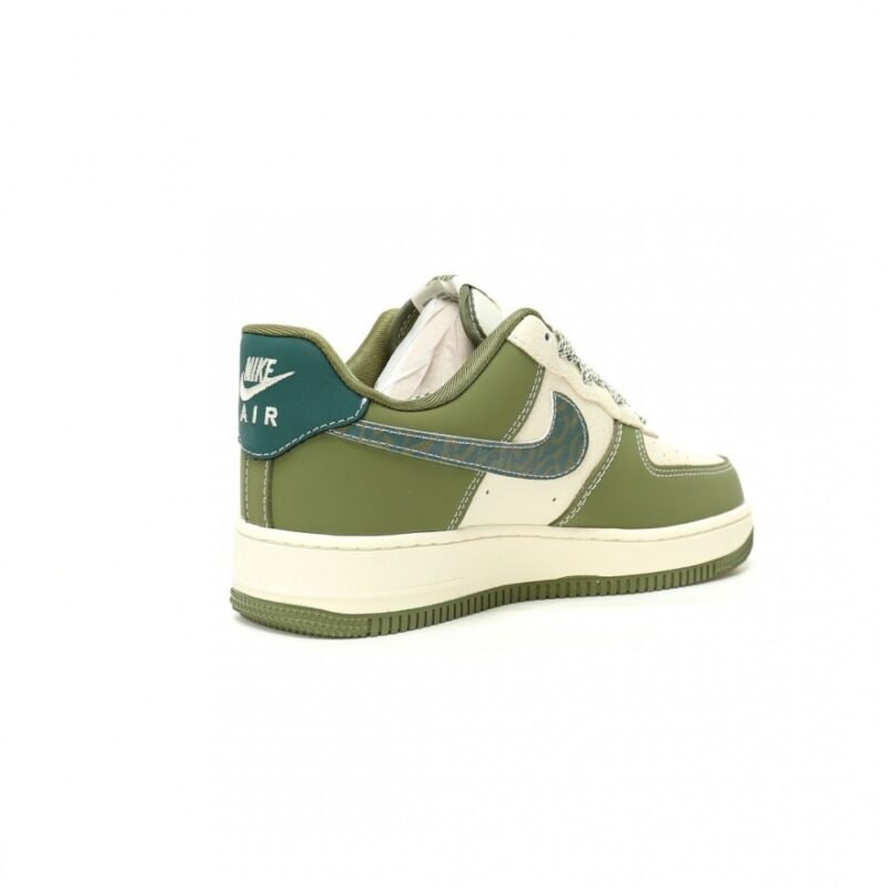 【AT12582】Gucci x Nike Air Force 1 Lowコラボスニーカー | ストリートファッションアイテム | Gucci x Nike