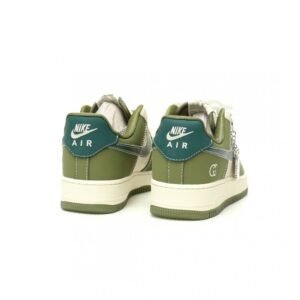 【AT12582】Gucci x Nike Air Force 1 Lowコラボスニーカー | ストリートファッションアイテム | Gucci x Nike