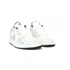 【AT12588】ナイキ エア ジョーダン 1 ローカット バスケットボールシューズ ホワイト ライトグレー ブルー シルバー | Air Jordan
