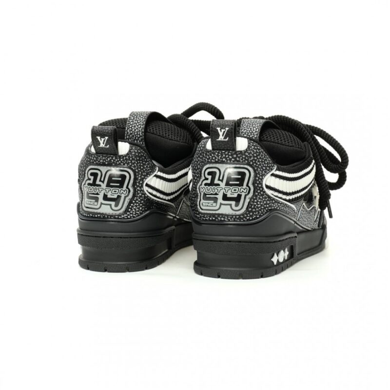 【AT12592】ルイヴィトンLVスケート1854シリーズ - ヴィンテージスケートシューズの贅沢な融合 | Louis Vuitton Malletier