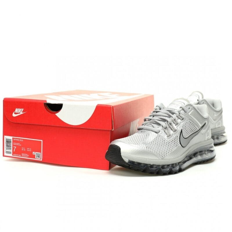 【AT12611】ナイキ Air Max 2013シリーズ メタリックシルバーグレー スニーカー | Air Max