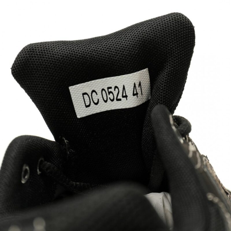 【AT12614】Dior（ディオール）B30シリーズロートップスニーカー：ブラックメッシュ素材とテクノロジーファブリックを使用 | Dior Paris