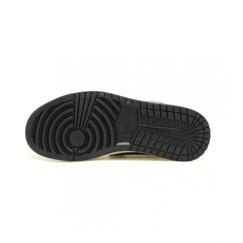 【AT12619】ナイキ×CDG×トラビススコット Air Jordan 1 Lowコラボスニーカー | Supreme Nike