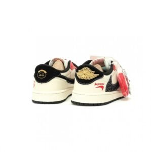 【AT12619】ナイキ×CDG×トラビススコット Air Jordan 1 Lowコラボスニーカー | Supreme Nike