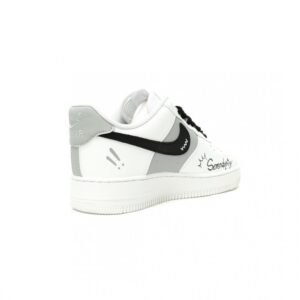 【AT12647】ナイキ Air Force 1 07 ローカットスニーカー - 革新的な芸術デザインと快適な履き心地 | Air Force 1