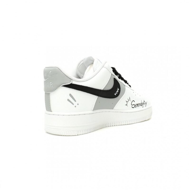 【AT12647】ナイキ Air Force 1 07 ローカットスニーカー - 革新的な芸術デザインと快適な履き心地 | Air Force 1