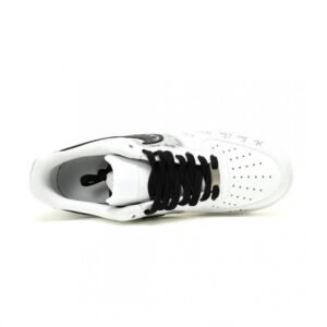【AT12647】ナイキ Air Force 1 07 ローカットスニーカー - 革新的な芸術デザインと快適な履き心地 | Air Force 1