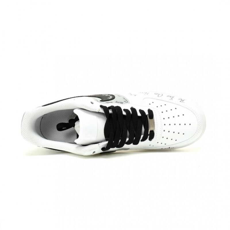 【AT12647】ナイキ Air Force 1 07 ローカットスニーカー - 革新的な芸術デザインと快適な履き心地 | Air Force 1