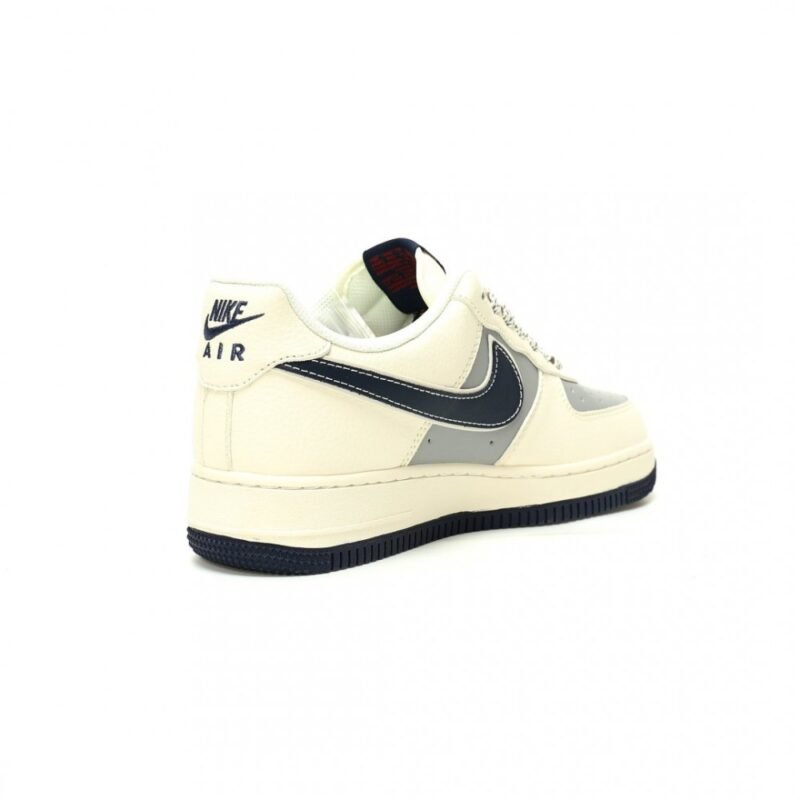 【AT12651】シュプリーム x ナイキ Air Force 1 コラボスニーカー | AF1