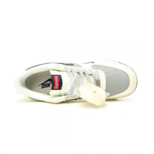 【AT12651】シュプリーム x ナイキ Air Force 1 コラボスニーカー | AF1