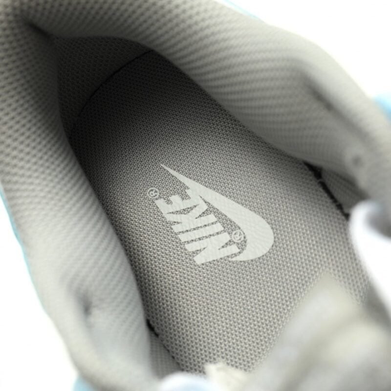 【AT12652】ナイキ×Off-White SB Dunk Low：前衛的な美学に融合させた限定コラボアート | Nike x Off-White
