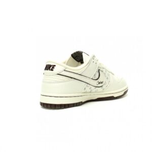 【AT12653】Nike SB Dunk Low LABUBU コラボカスタムバージョンスケートボードシューズ | Labubu