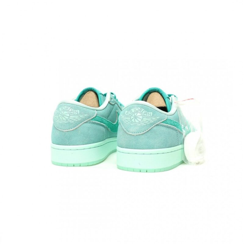 【AT12656】ナイキ エア ジョーダン 1 Low OG "ウォッシュド ティール" スニーカー | Jordan