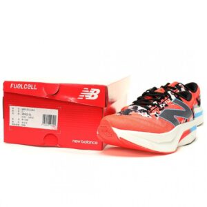 【AT12677】ニューバランス FuelCell Rebel v4 ランニングシューズ | New Balance