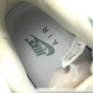 【AT12686】ルイ・ヴィトン x ナイキ Air Force 1限定コラボスニーカー | LV x Nike