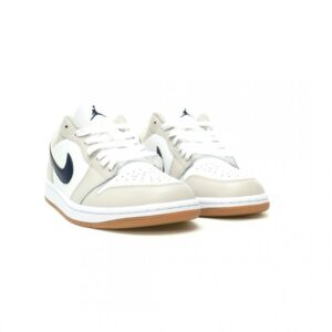 【AT12690】ナイキ エア ジョーダン 1 ロー ジョージタウン配色 優れたクッション性と耐久性を持つバスケットボールシューズ | Nike Jordan