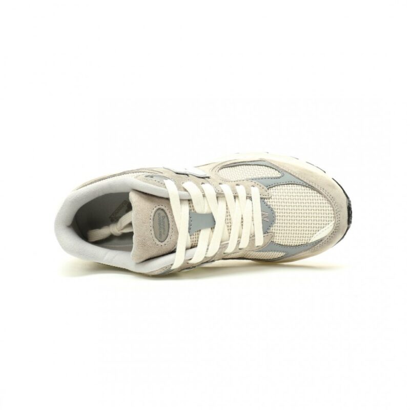 【AT12702】New Balance 2002Rシリーズランニングシューズ - ロックグレー配色 | New Balance