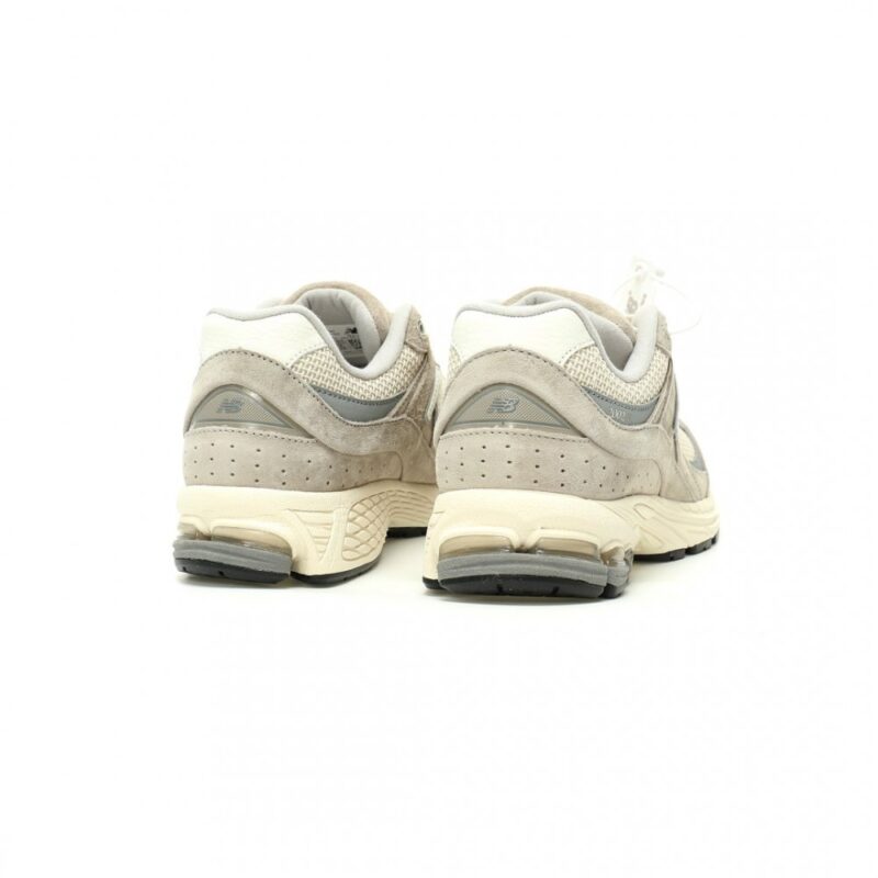 【AT12702】New Balance 2002Rシリーズランニングシューズ - ロックグレー配色 | New Balance