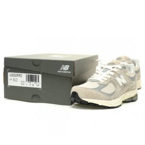 【AT12702】New Balance 2002Rシリーズランニングシューズ - ロックグレー配色 | New Balance