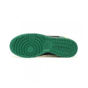 【AT12713】ナイキ SB ダンク ロー x A Bathing Ape コラボ スポーツシューズ | A Bathing Ape x Nike