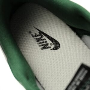 【AT12713】ナイキ SB ダンク ロー x A Bathing Ape コラボ スポーツシューズ | A Bathing Ape x Nike