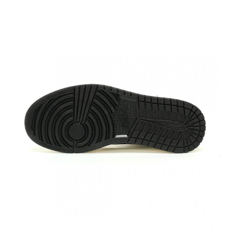 【AT12717】ルイ・ヴィトン x トラビス・スコット x ナイキ エア ジョーダン 1 Lowスニーカー | Nike x Louis Vuitton