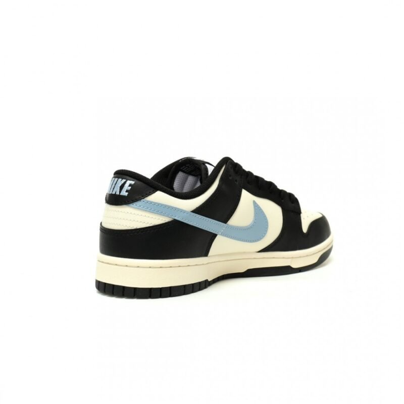 【AT12720】Nike SB Dunk Lowシリーズ オフホワイト・ブラック・ブルー カラーデザイン スケートボードシューズ | Nike Dunk
