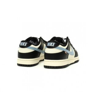 【AT12720】Nike SB Dunk Lowシリーズ オフホワイト・ブラック・ブルー カラーデザイン スケートボードシューズ | Nike Dunk