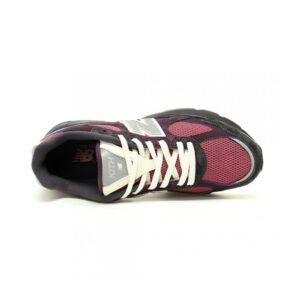 【AT12737】KITH × New BalanceコラボM2010スニーカー - ストリートファッションと機能性の融合 | New Balance