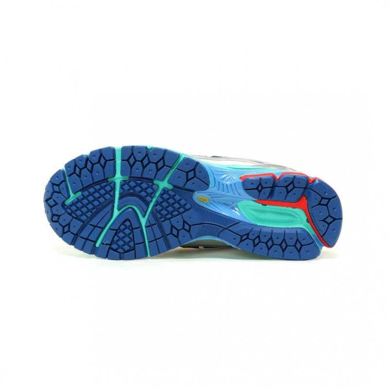 【AT12762】New Balance 1906シリーズ ランニングシューズ 都会のストリートスタイルに最適 | New Balance