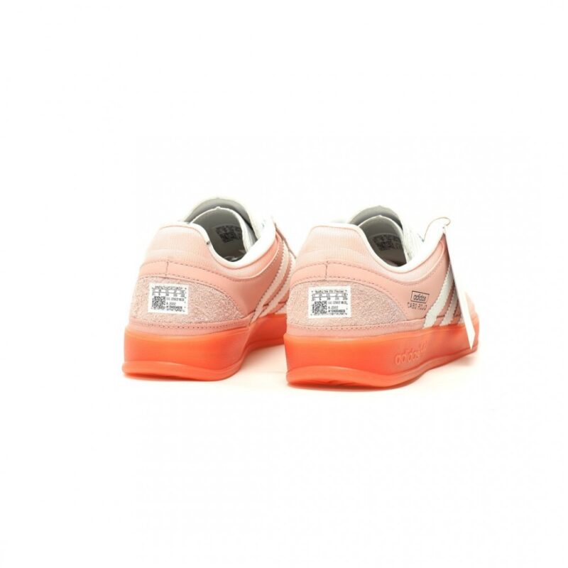 【AT12767】アディダス x バッド・バニーadidas x Bad Bunny Gazelle Indoor 限定コラボトレーナー | adidas