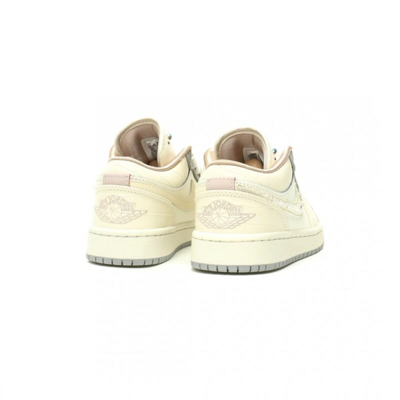 【AT12779】ナイキ エア ジョーダン 1 ロー 'セイル ソフト パール シークインズ' | Nike Jordan