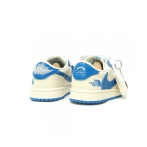 【AT12782】ナイキ x ザ・ノース・フェイス x トラビス・スコット Air Jordan 1 Low - ストリートファッションの至宝 | Nike x The North Face