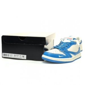 【AT12782】ナイキ x ザ・ノース・フェイス x トラビス・スコット Air Jordan 1 Low - ストリートファッションの至宝 | Nike x The North Face