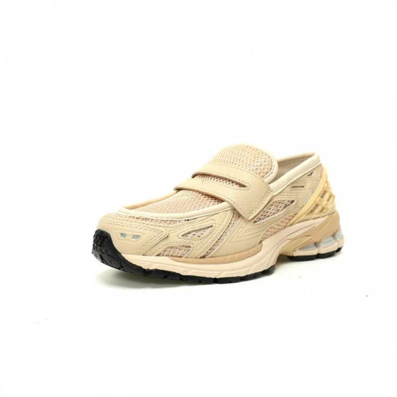 【AT12801】New Balance ニューバランス 1906L Loafer スニーカー アーモンドミルクホワイト エコフレンドリーなファッションと機能性の融合 | New Balance
