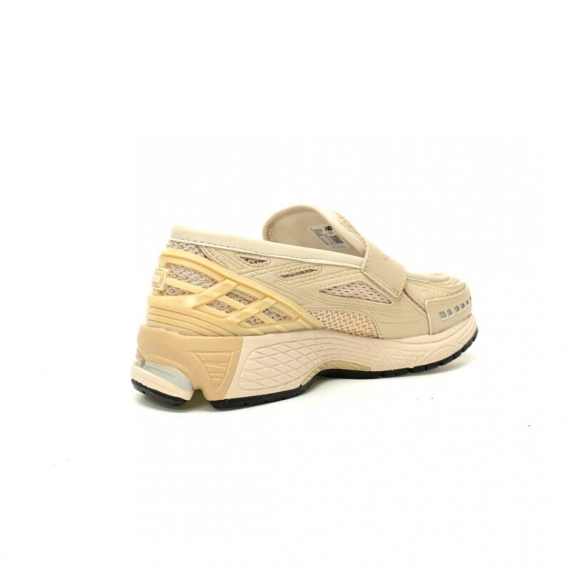 【AT12801】New Balance ニューバランス 1906L Loafer スニーカー アーモンドミルクホワイト エコフレンドリーなファッションと機能性の融合 | New Balance