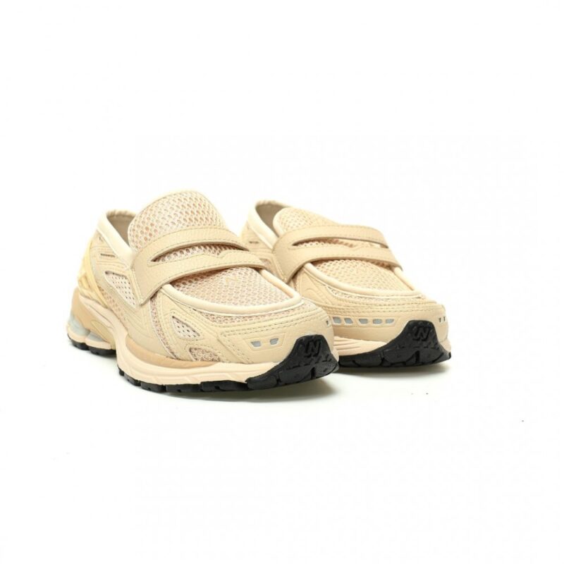 【AT12801】New Balance ニューバランス 1906L Loafer スニーカー アーモンドミルクホワイト エコフレンドリーなファッションと機能性の融合 | New Balance