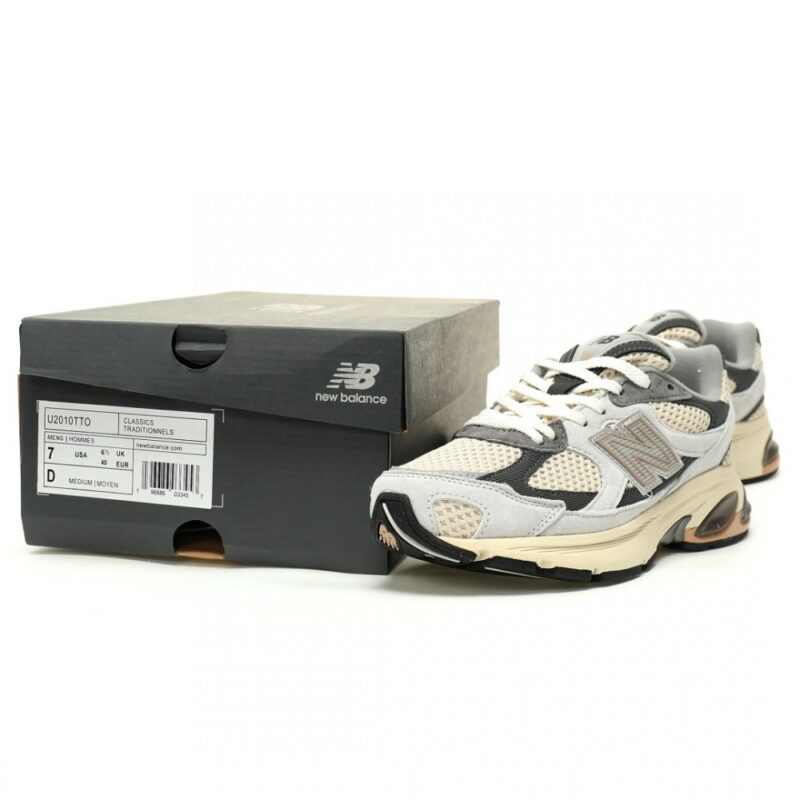 【AT12828】ニューバランスM2010シリーズ レトロランニングシューズ - クラシックな遺伝子と現代美学の融合 | New Balance