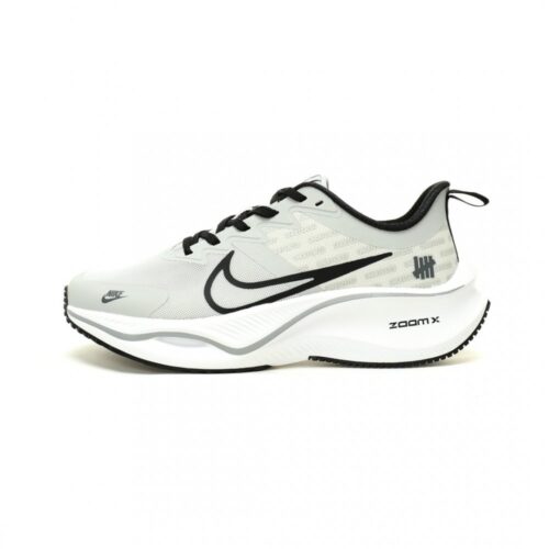 【AT12835】Stussy × ナイキ Air ZoomX Plus ストリートファッションとプロスポーツの完璧な融合 | Nike x Stussy