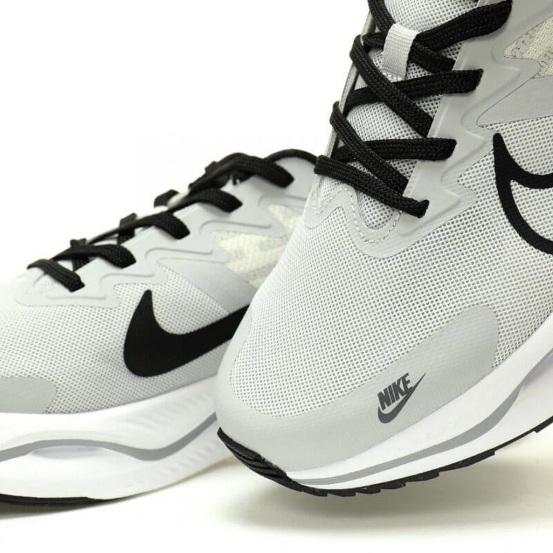 【AT12835】Stussy × ナイキ Air ZoomX Plus ストリートファッションとプロスポーツの完璧な融合 | Nike x Stussy