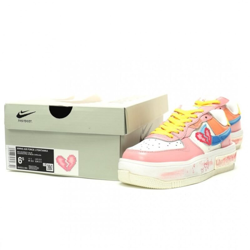 【AT12837】Nike Air Force 1 Fontankaシリーズのアーバンデコンストラクションスニーカー | Air Force 1