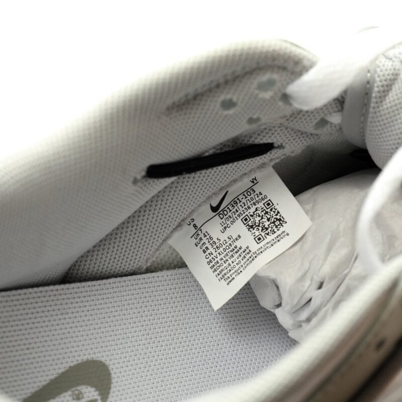 【AT12844】ナイキ SB ダンク Low × Off-White コラボ スニーカー | Nike x Dunk