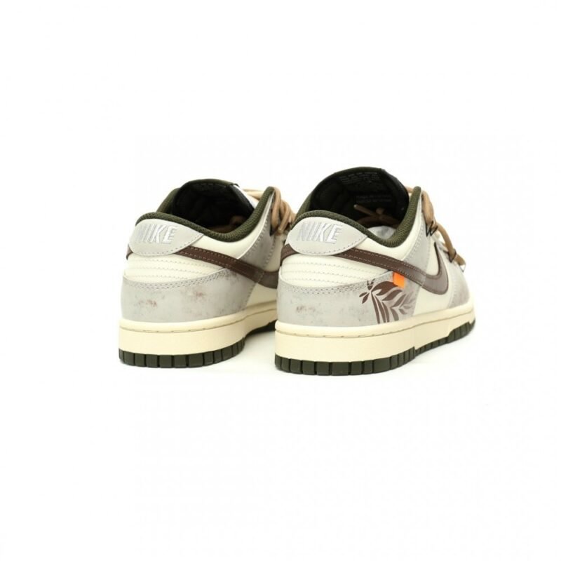 【AT12845】ナイキSB ダンクロー ローカーキ＆ホワイト スニーカー | Nike x Dunk