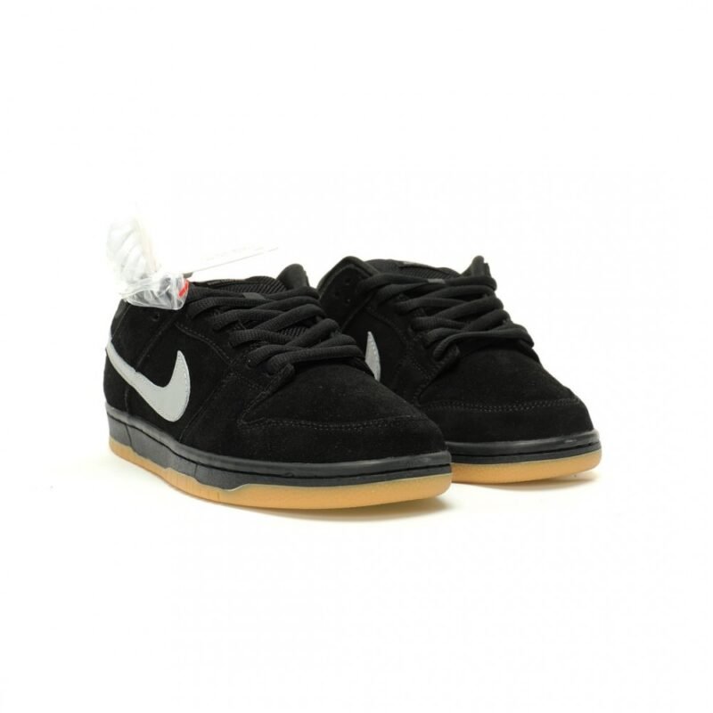 【AT12850】ナイキSBダンクロープロシリーズ スケートボードファッションの王道 黒&白カラー ストリートスタイル | Dunk