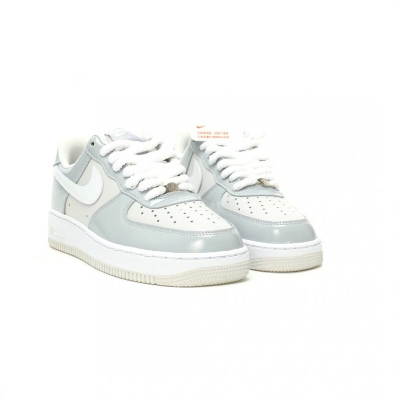 【AT12879】ナイキ Air Force 1 '07 Low Grey スニーカー 日本語 | Nike Air Force 1
