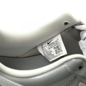 【AT12879】ナイキ Air Force 1 '07 Low Grey スニーカー 日本語 | Nike Air Force 1