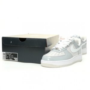 【AT12879】ナイキ Air Force 1 '07 Low Grey スニーカー 日本語 | Nike Air Force 1