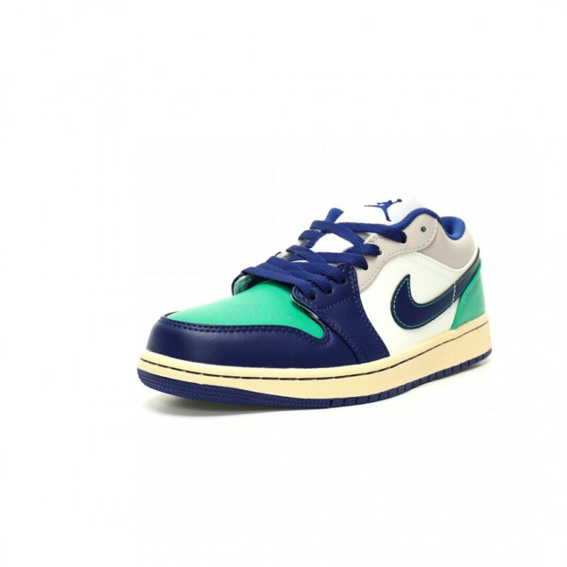 【AT12895】ナイキ エア ジョーダン 1 ロー 青緑オフホワイト バスケットボールシューズ | Air Jordan