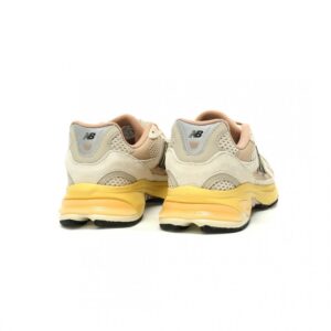 【AT12904】ニューバランス(New Balance) M2010シリーズレトロランニングシューズ | New Balance