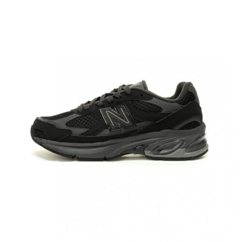 【AT12905】New Balance M2010シリーズ レトロスポーツシューズ - スエードブラックセメントカラー | New Balance